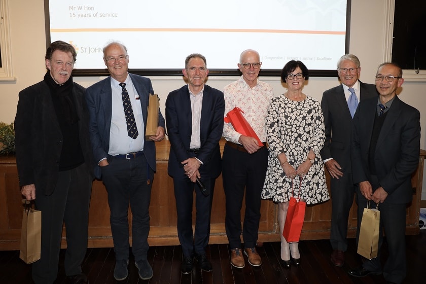 People standing smiling at the camera, L-R Dr John Cullen, Dr Keith McCullough, CEO Michael Hogan,  Dr Gary Russell, Dr Debbie Kesper, Dr Mark Jalland, Dr Wayne Hon