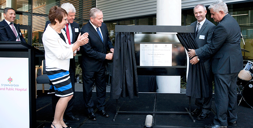 Unveiling of a tile commemorating the hospital opening