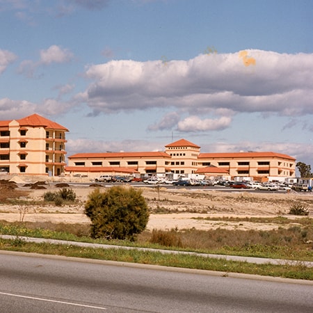 Exterior of the Murdoch Medical Clinic building at the time of its opening in March 1994