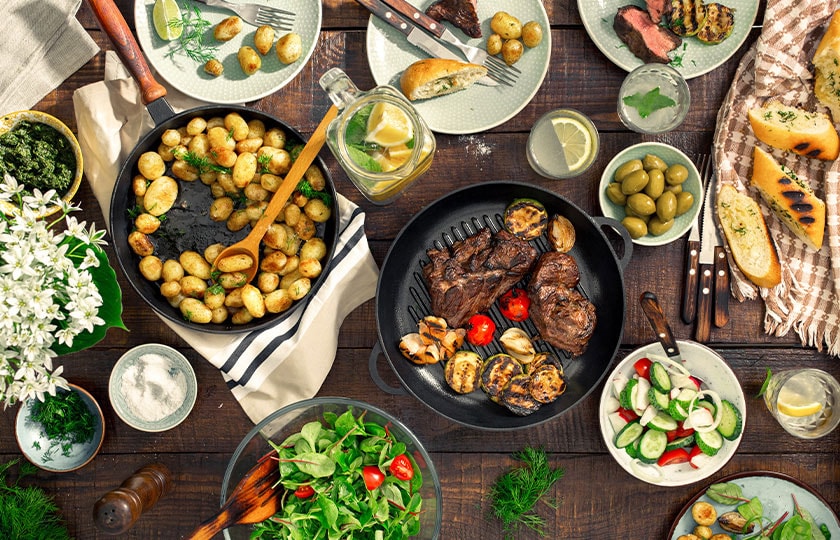 BBQ food in causal setting