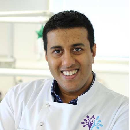 Photo of blog author Dr Asipath Edirisooriya