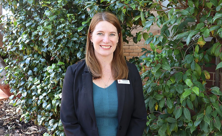 Ms Vanessa Unwin