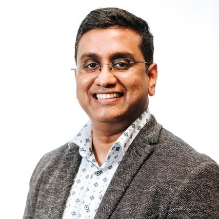 Photo of blog author Dr Ari Ariyapperuma