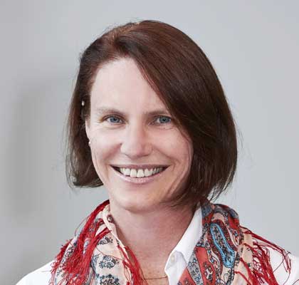 Photo of blog author Rachel Resuggan
