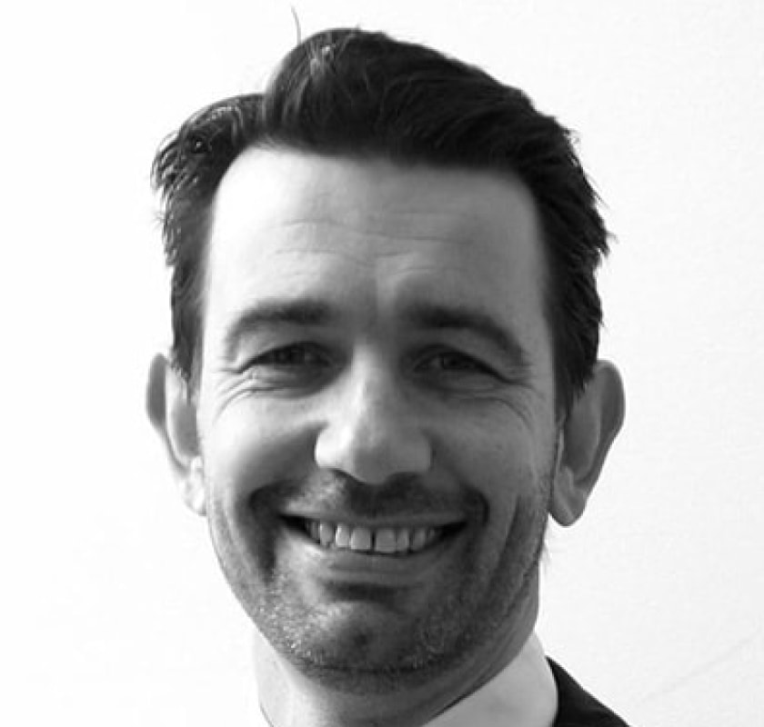Dr Chris Merry