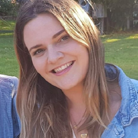 Photo of blog author Dielle Horne