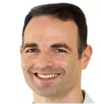 Photo of blog author Dr Ricky Arenson