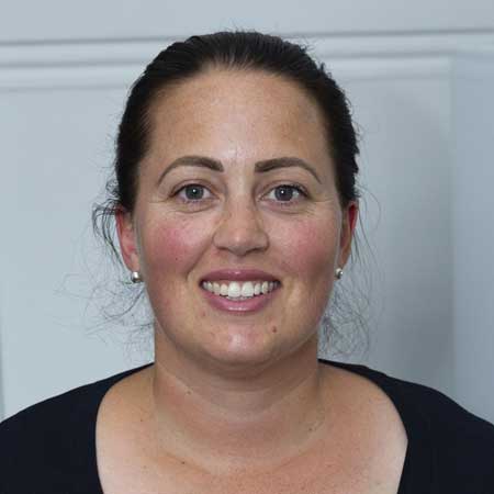 Photo of blog author Taryn Sparrowhawk