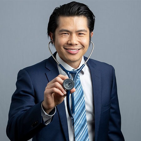 Photo of blog author Dr Scott Lee