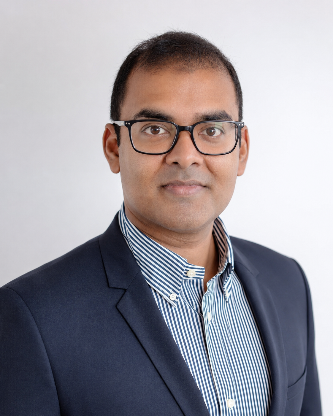 Portrait of Dr Riteesh Bookun