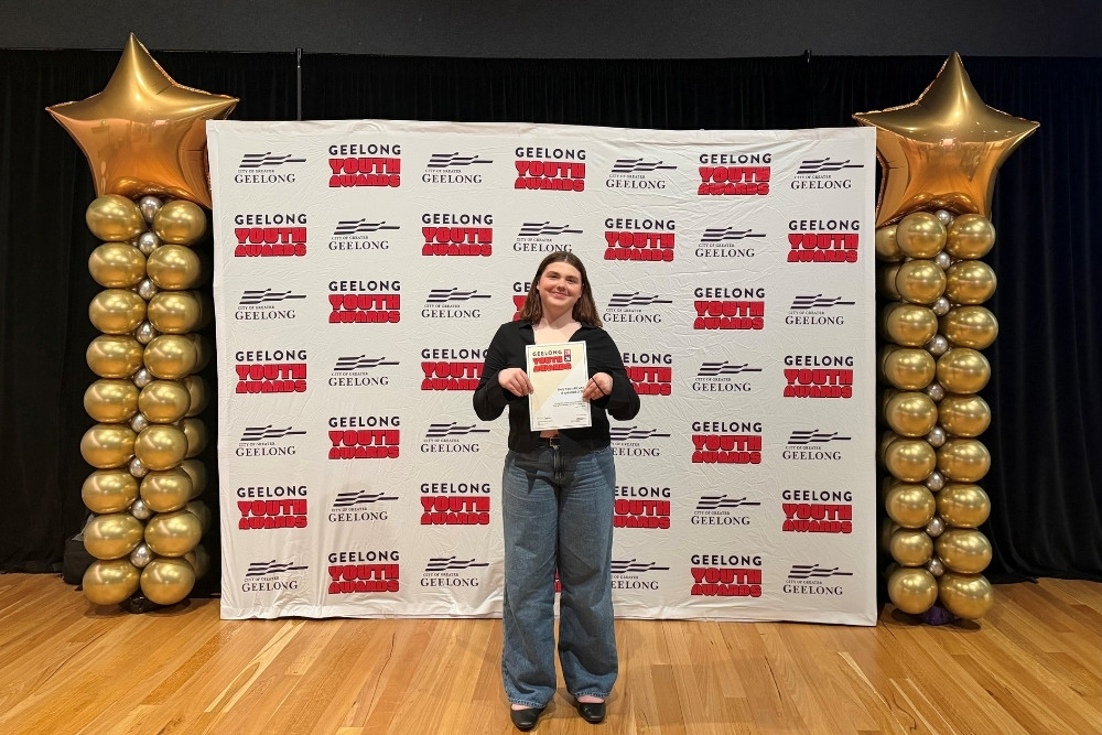 Tahlia poses with her certificate at the Geelong Youth Awards