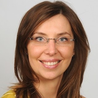 Portrait of Dr Anja Landowski
