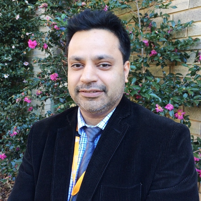 Portrait of Dr Jaspreet Singh