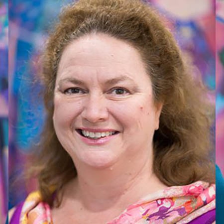 Portrait of Dr Susan Isdale