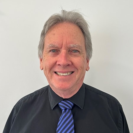 Portrait of Dr Craig Smith