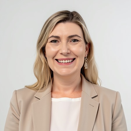 Portrait of Dr Angela Glen