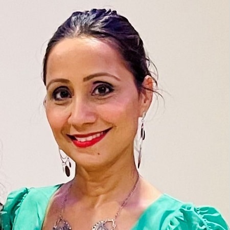 Portrait of Dr Manisha Doohan