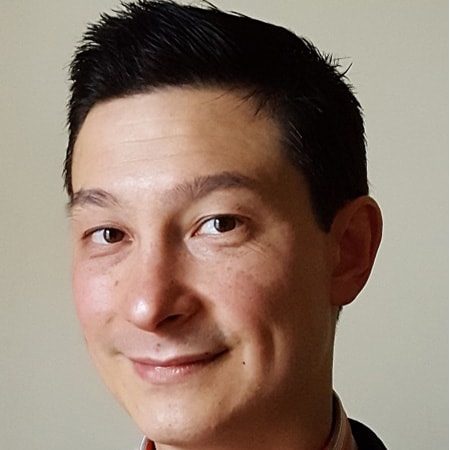 Portrait of Dr Chris Dhepnorrarat