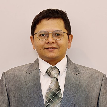 Portrait of Dr Vaibhav Shah