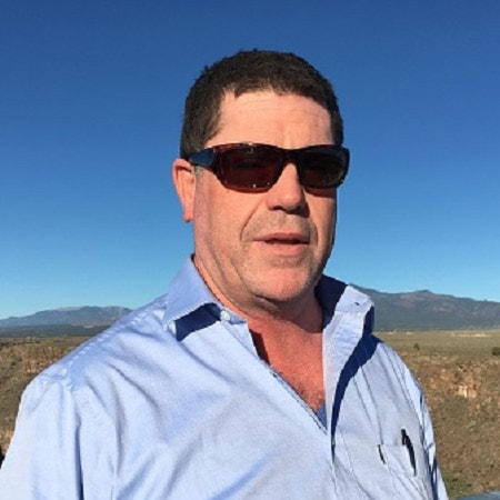 Portrait of Dr Chris Powers
