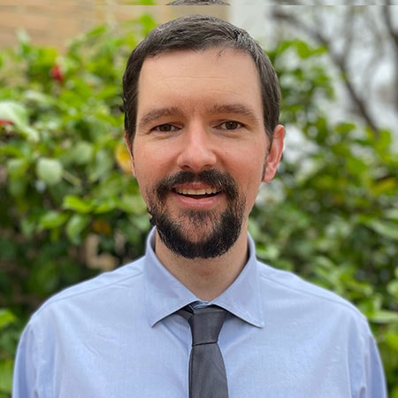 Portrait of Dr Simon Parys