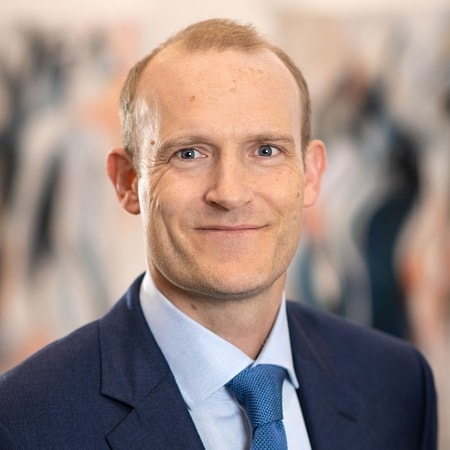 Portrait of Dr Duncan Taylor