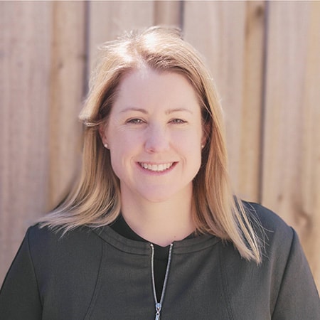 Portrait of Dr Lisa Mounsey