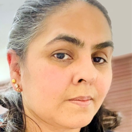 Portrait of Dr Noreen Mughal