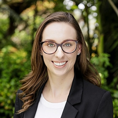 Portrait of Dr Alicia Mackowski