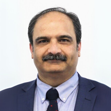 Portrait of Dr Deepak Mehrotra