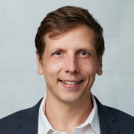 Portrait of Dr Will Ormiston