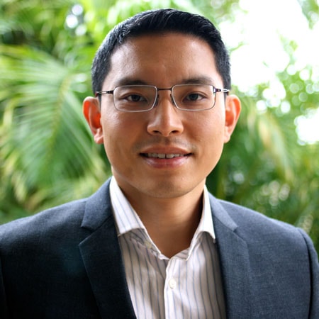 Portrait of Assoc Professor George Sim