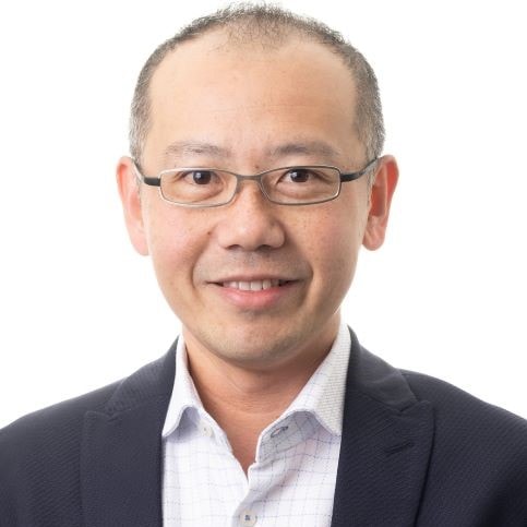 Portrait of Dr Derek Eng