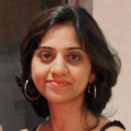 Portrait of Dr Alpana Kulkarni