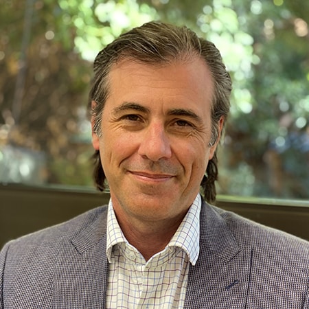 Portrait of Dr Scott King