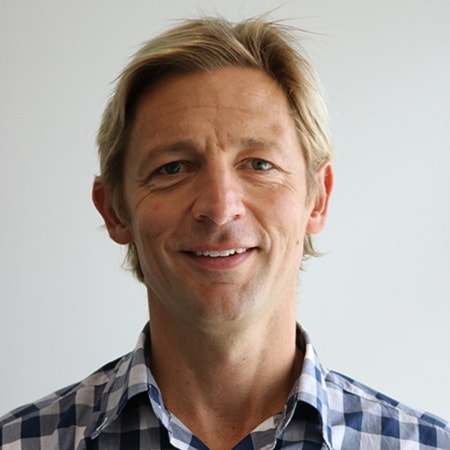 Portrait of Dr Robert Wormald