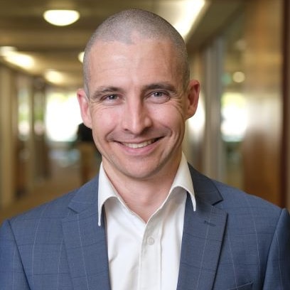 Portrait of Dr Simon Kavanagh