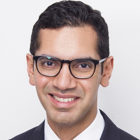 Portrait of Dr Farhaan Altaf
