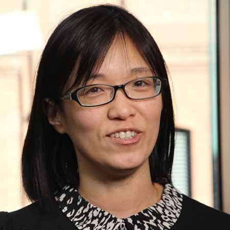 Portrait of Dr Siew Chong