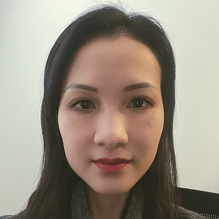 Portrait of Dr Han Wei Chiew