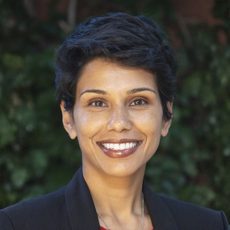 Portrait of Dr Gail Cross